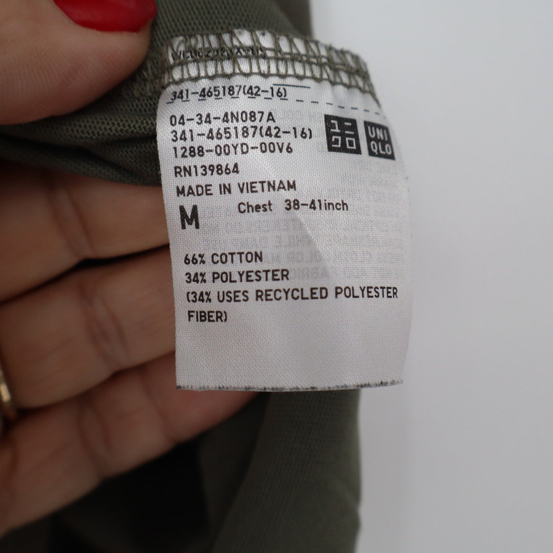 Uniqlo Dry Crew Neck T-Shirt Mens Medium Olive Green Short Sleeve