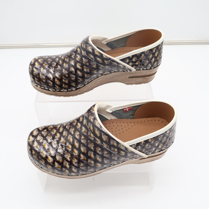 Sanita Danish Clogs Womens EU 38 Brown Black Patterned Slip On Round Toe Shoes