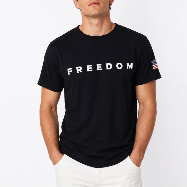 Gildan Freedom Graphic T-Shirt Black Mens Medium USA Flag Sleeve Patch Cotton