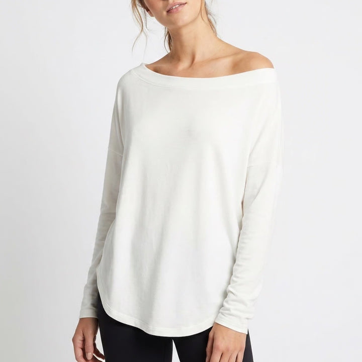 Halara T-Shirt Womens Medium White One Shoulder Long Sleeve Thumb Hole Curved He
