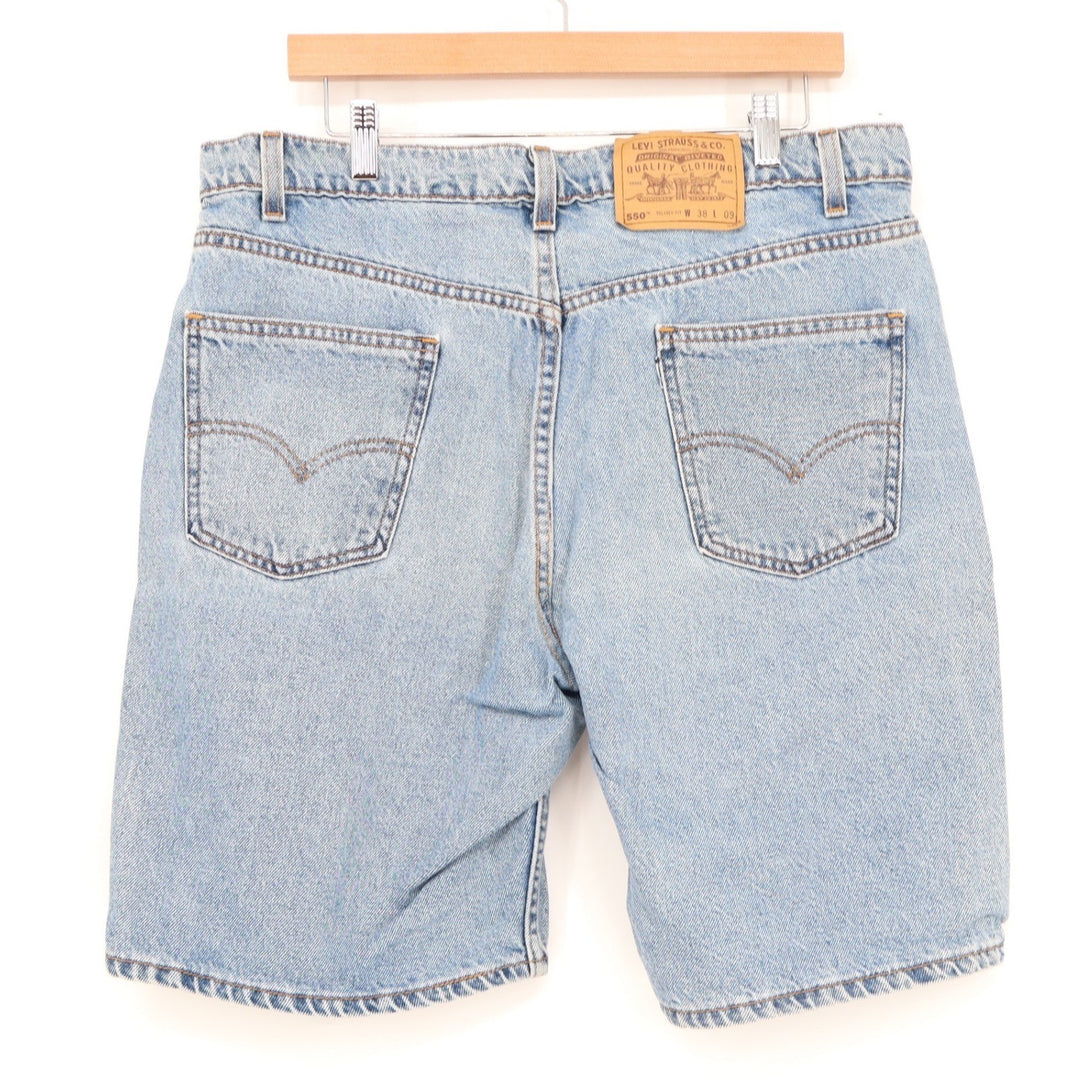 Vintage Levis 550 Relaxed Fit Denim Shorts Mens 38 Light Wash Made in USA Jorts
