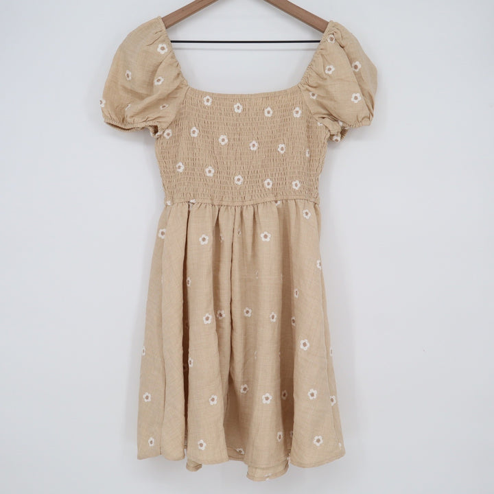 MINE Tan Floral Daisy Smocked Puff Sleeve Mini Dress Small