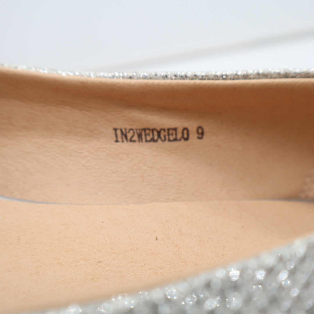 IDIFU Mens Silver Glitter Low Wedge Pointed Toe Pumps Size 9