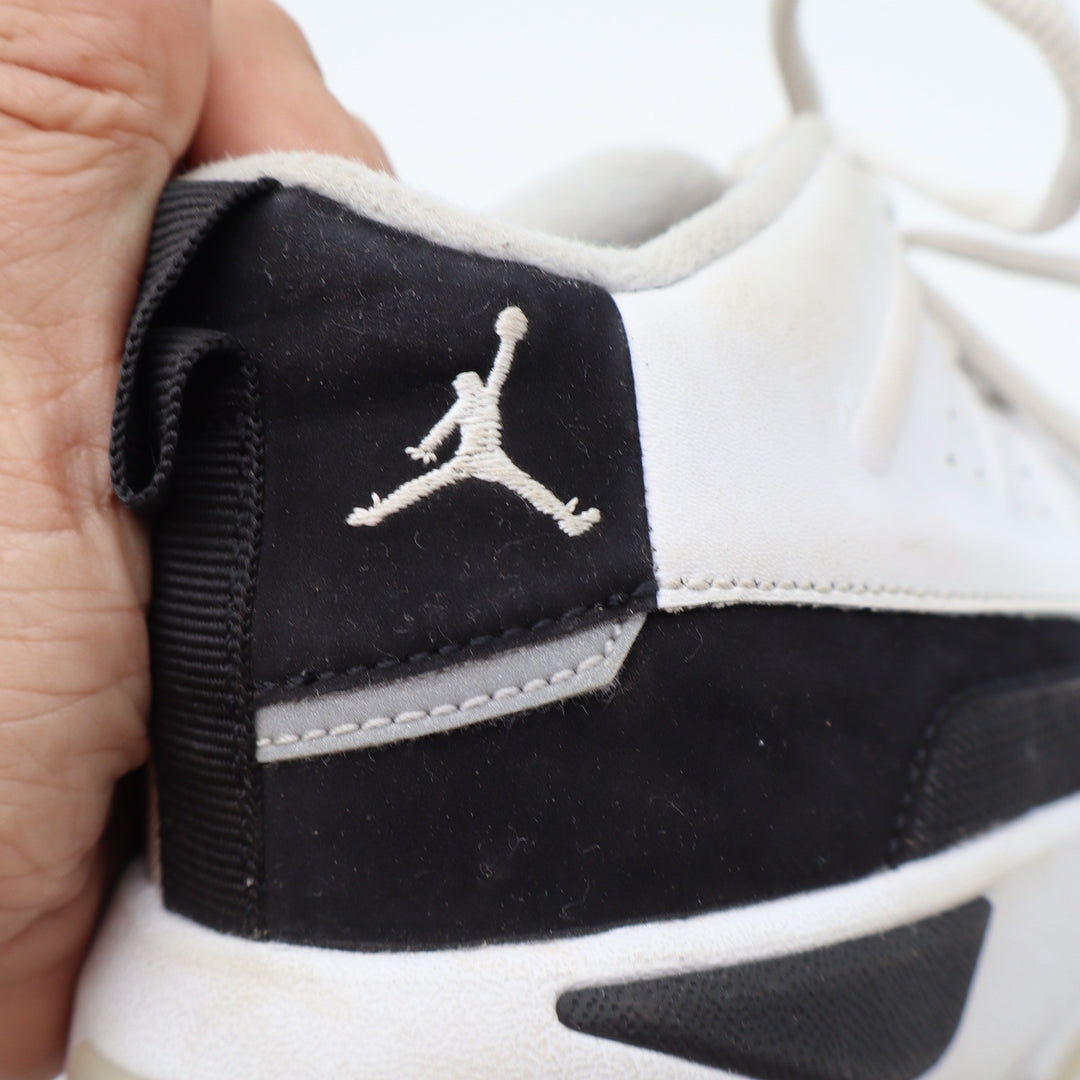 Jordan Sneakers Youth 6Y Stay Loyal 3 White Black Basketball Good