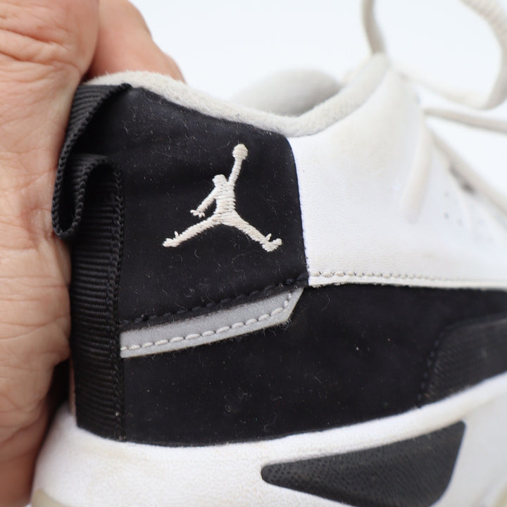 Jordan Sneakers Youth 6Y Stay Loyal 3 White Black Basketball Good