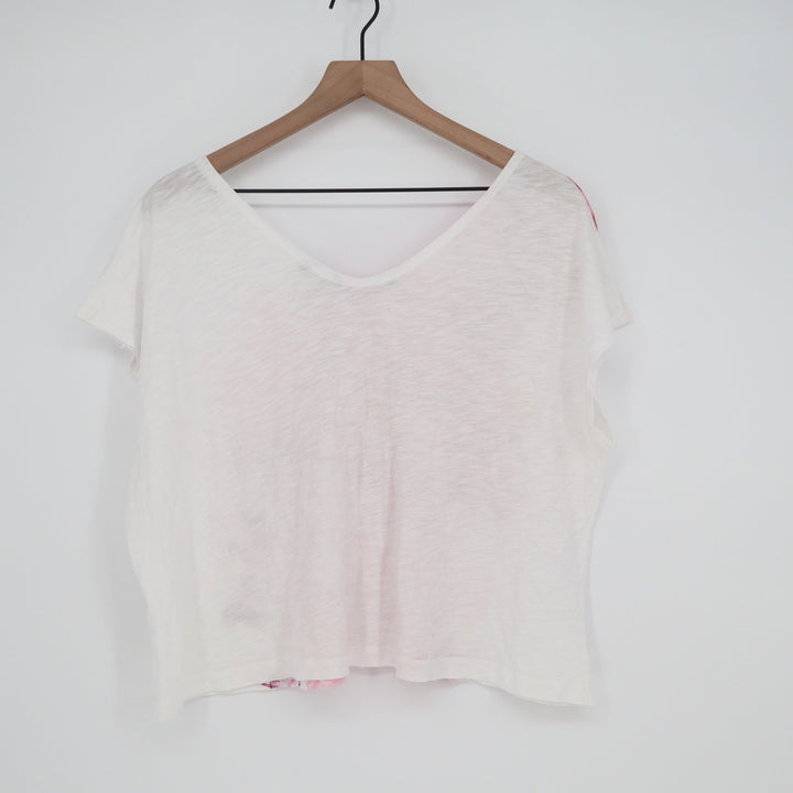 mark. T-Shirt Womens XXL White Pink Floral Rose V-Neck Short Sleeve Excellent