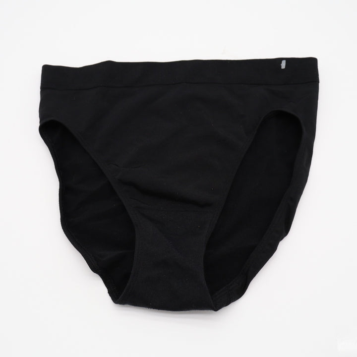 Wacoal B Smooth Seamless Hi Cut Brief Panty Womens 6-Medium Black Nylon Stretch