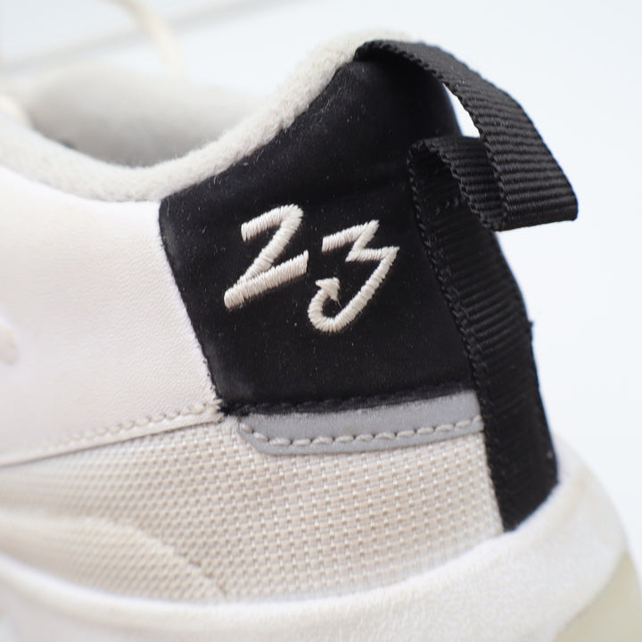 Jordan Sneakers Youth 6Y Stay Loyal 3 White Black Basketball Good