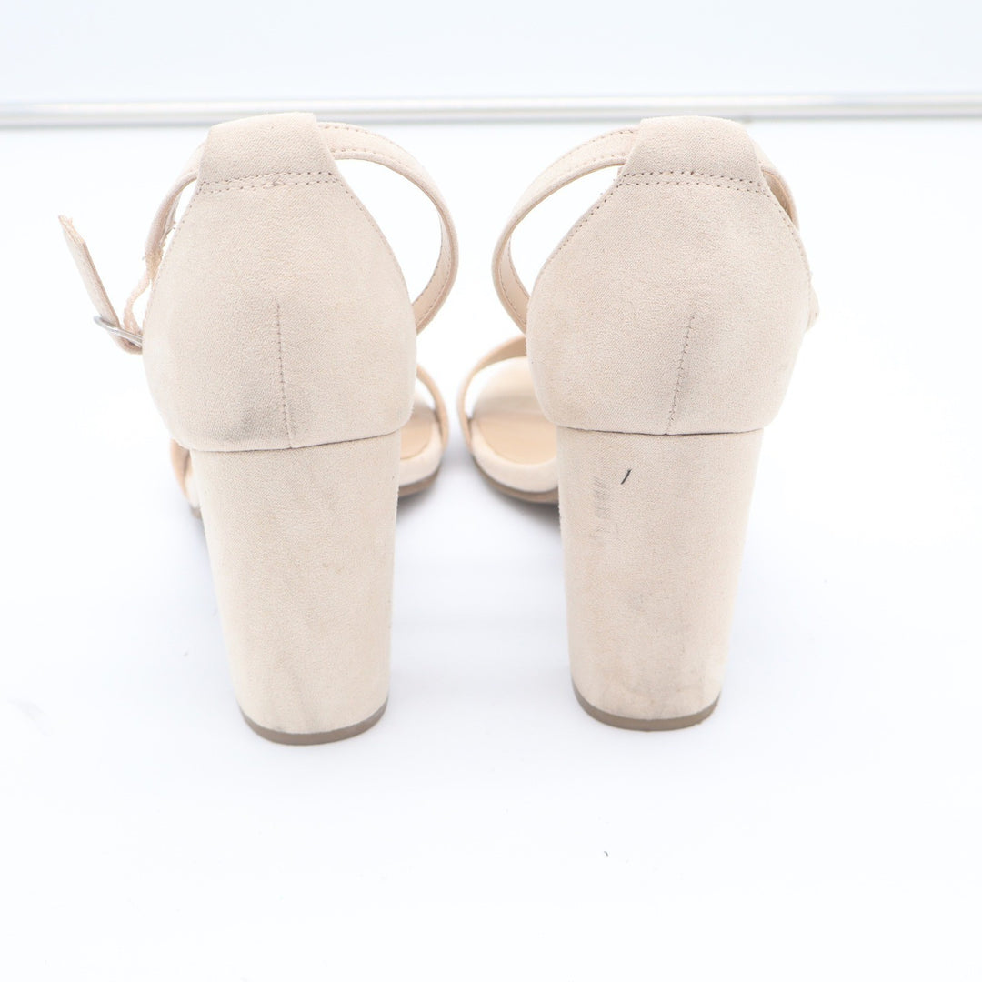 Indigo Rd Bradlee Beige Faux Suede Block Heel Ankle Strap Sandals Mens 7.5M