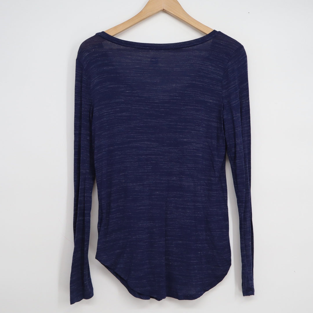 SO Women's Relaxed V-Neck Long Sleeve Space Dye Slub Top Navy Blue Size M