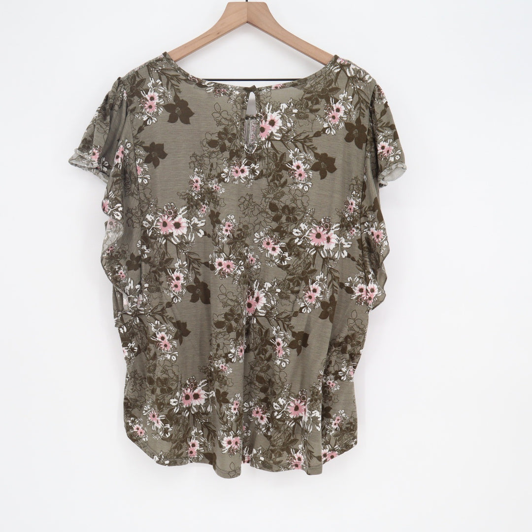 Absolutely Famous Top Womens 3X Floral Flutter Sleeve Olive Green Boho Excellent