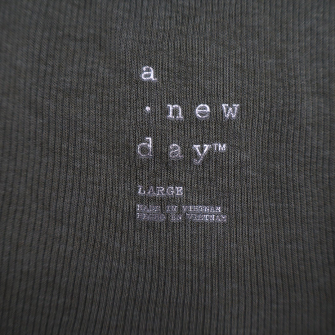 A New Day Womens Scoop Neck Ribbed T-Shirt Olive Green Large Short Sleeve Tee