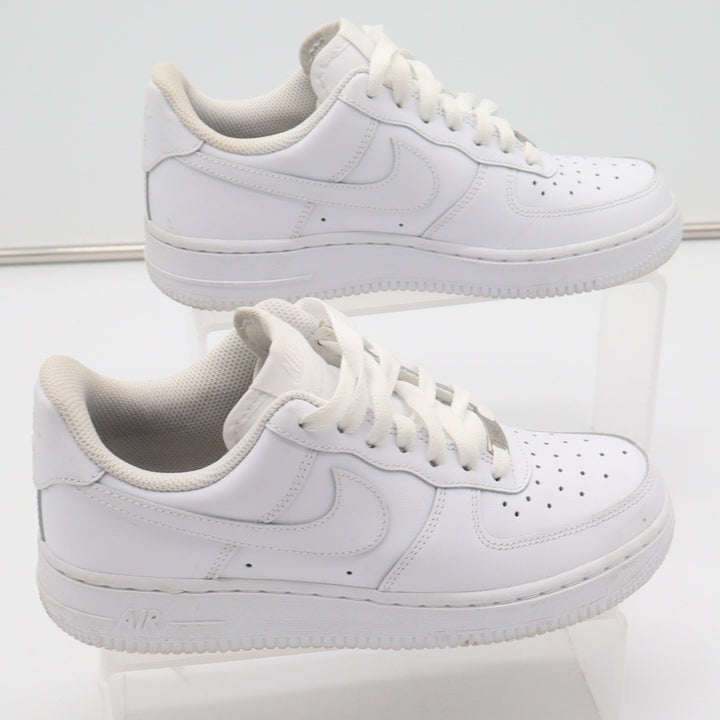 Nike Air Force 1 07 Womens 6.5 White Low Top Sneakers 315115-112 Triple White