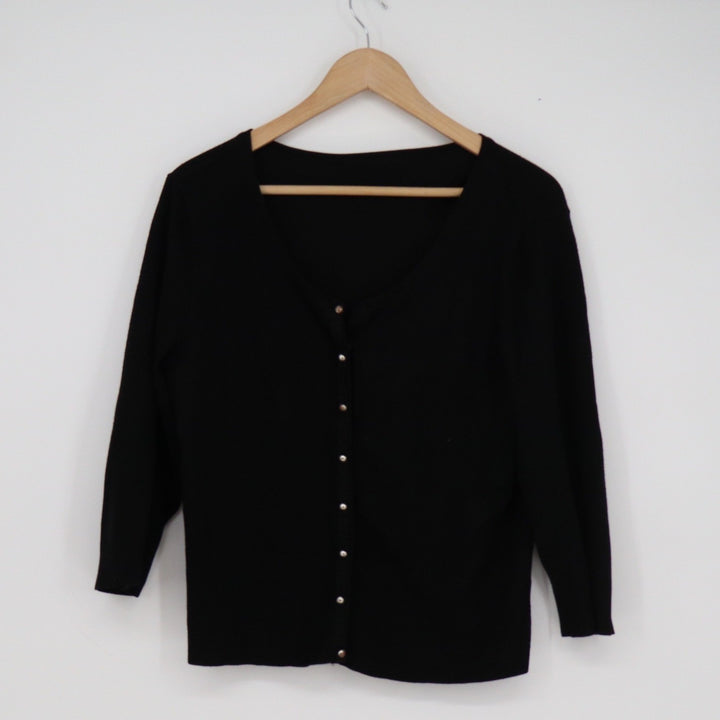 Womens Black V-Neck Button Front Cardigan 3/4 Sleeve Silver Dome Buttons