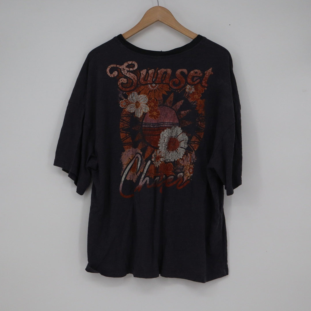 Wild Fable Womens Sunset Chaser Graphic T-Shirt Charcoal Gray Oversized Medium