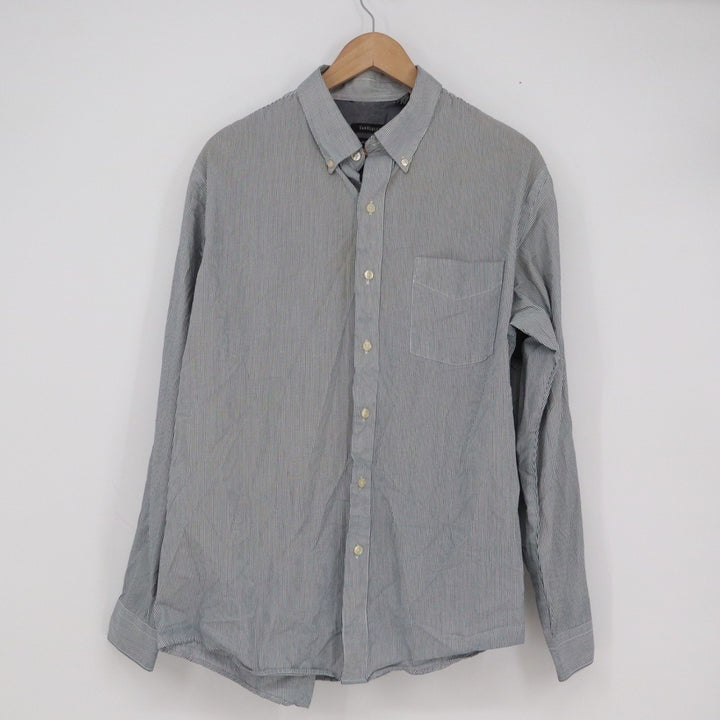 Van Heusen Mens Classic Fit Blue White Striped Button Down Shirt Large 16-16.5
