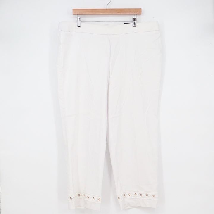 NY Collection Woman White Cropped Pants Eyelet Lace Trim 20W Mid Rise