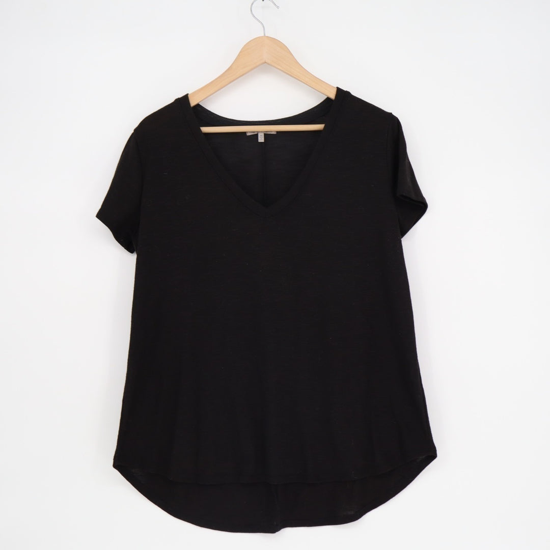 Charlotte Russe T-Shirt Womens Medium Black V-Neck Short Sleeve High Low Hem