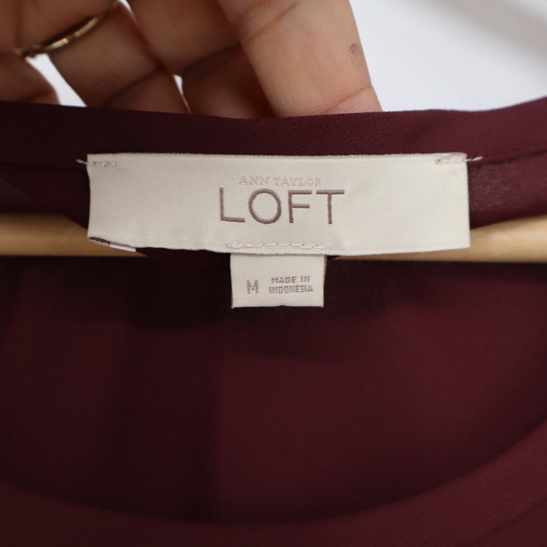 Ann Taylor LOFT Womens Medium Burgundy Sleeveless Pocket Blouse Crew Neck Top