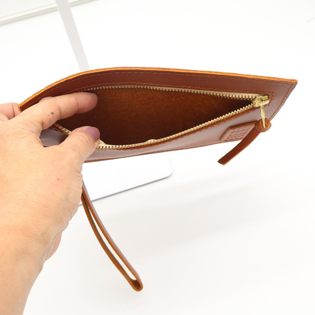 Portland Leather Goods Saddle Tan Leather Zippered Wristlet Pouch