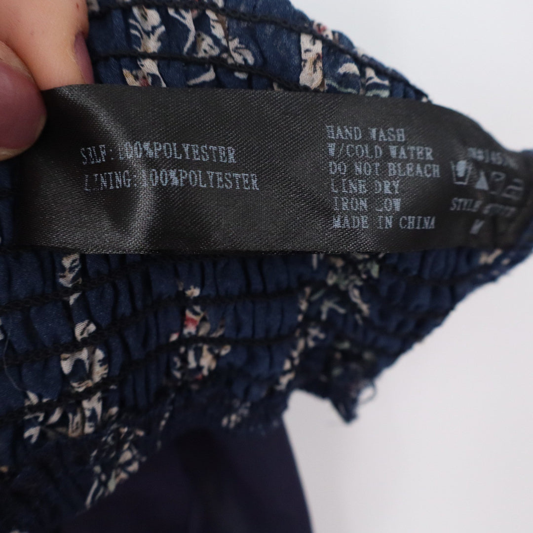 IJOAH Navy Blue Floral V-Neck Smocked Back Crop Top Cami Medium