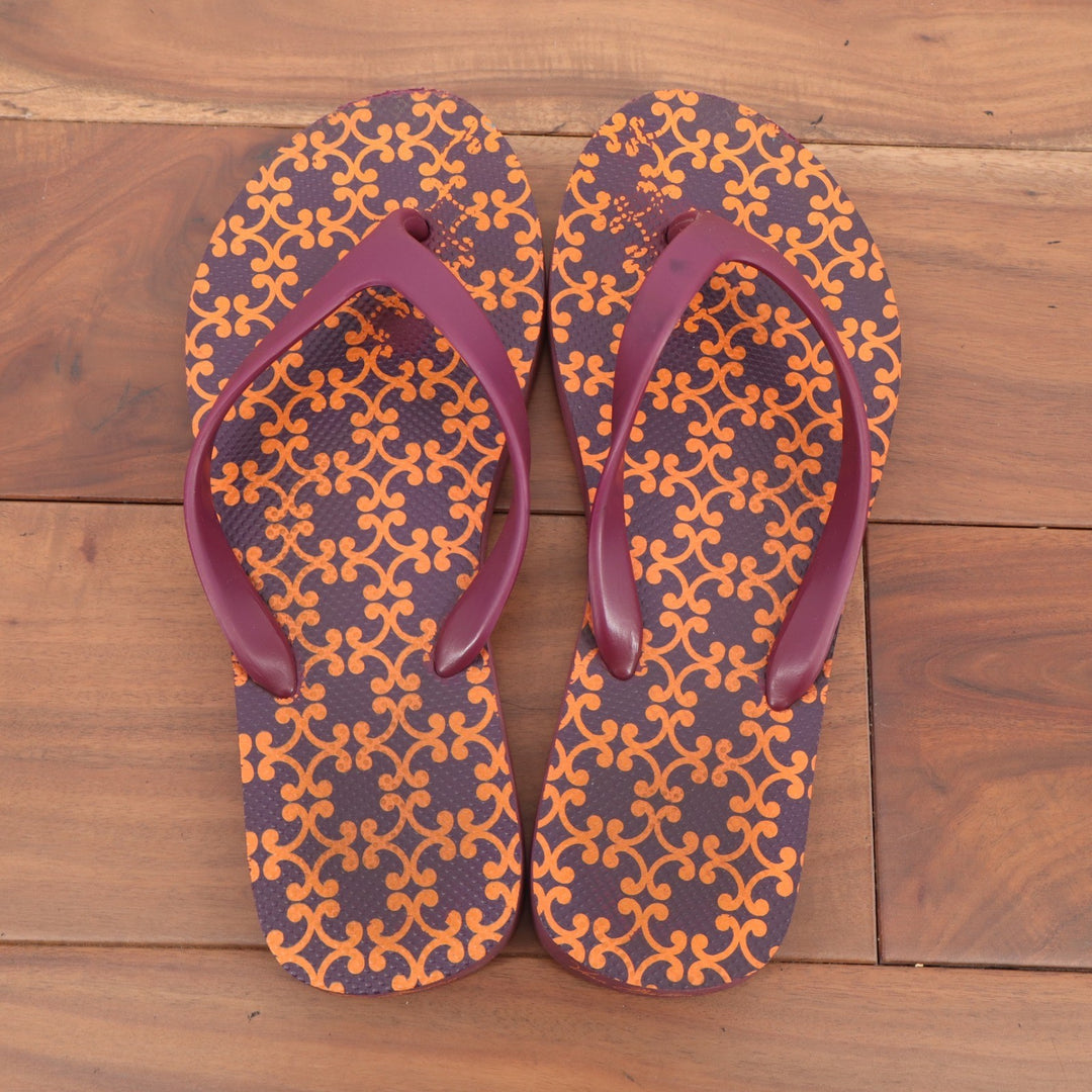 Purple and Orange Filigree Pattern Flip Flop Sandals Size 7-8 Casual Beachwear