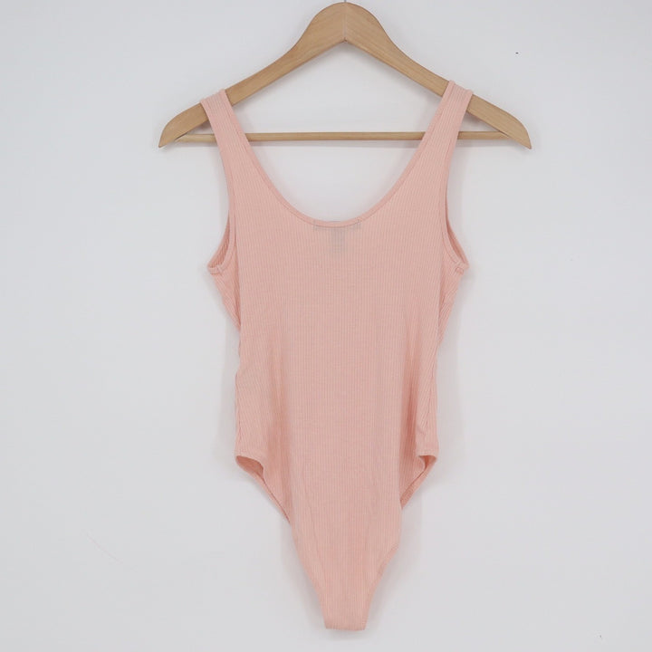 Forever 21 Peach Pink Ribbed Knit Sleeveless Scoop Neck Bodysuit Womens Size M