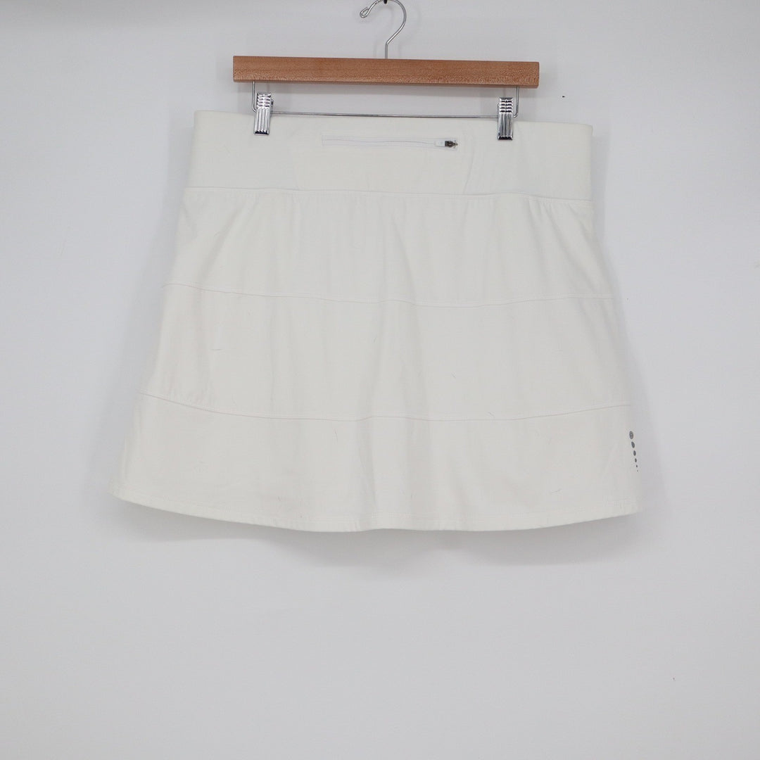 T by Talbots White Tiered Athletic Skort XL Zipper Pocket Active Tennis Golf
