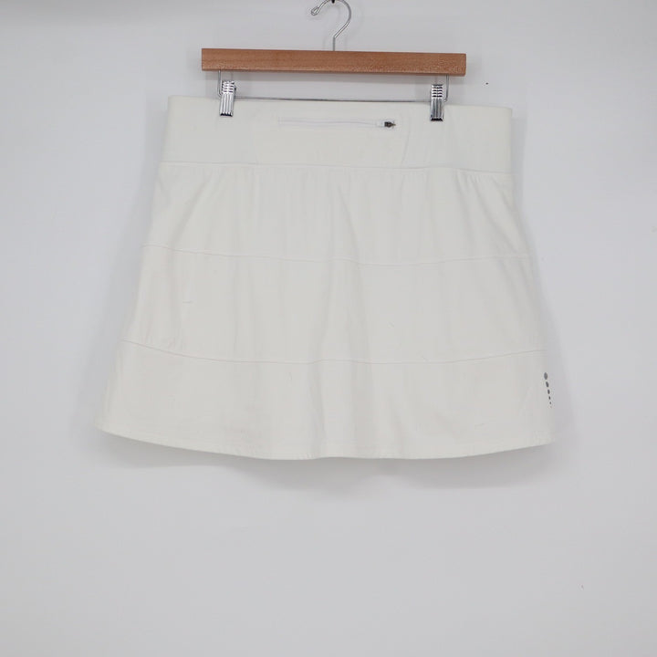 T by Talbots White Tiered Athletic Skort XL Zipper Pocket Active Tennis Golf