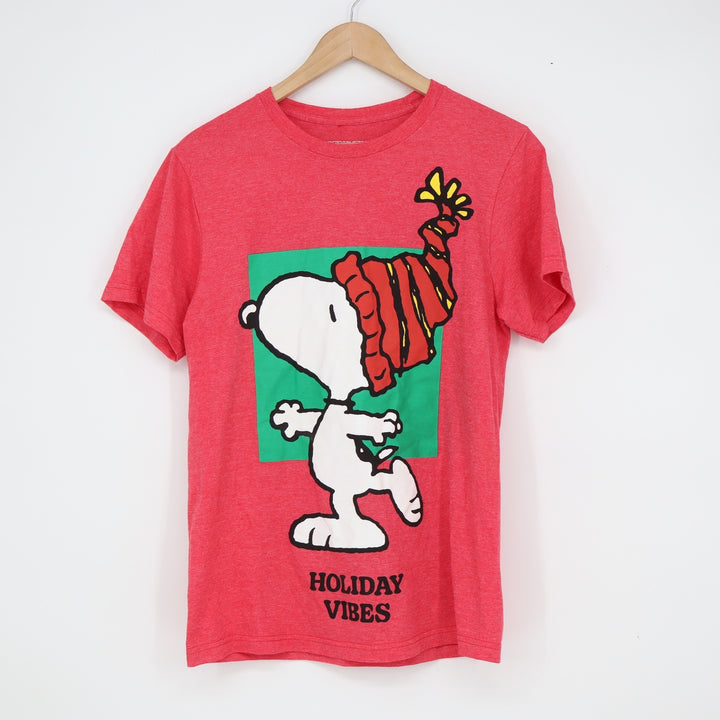 Peanuts Snoopy Holiday Vibes Red Graphic T-Shirt Mens Small Christmas Tee