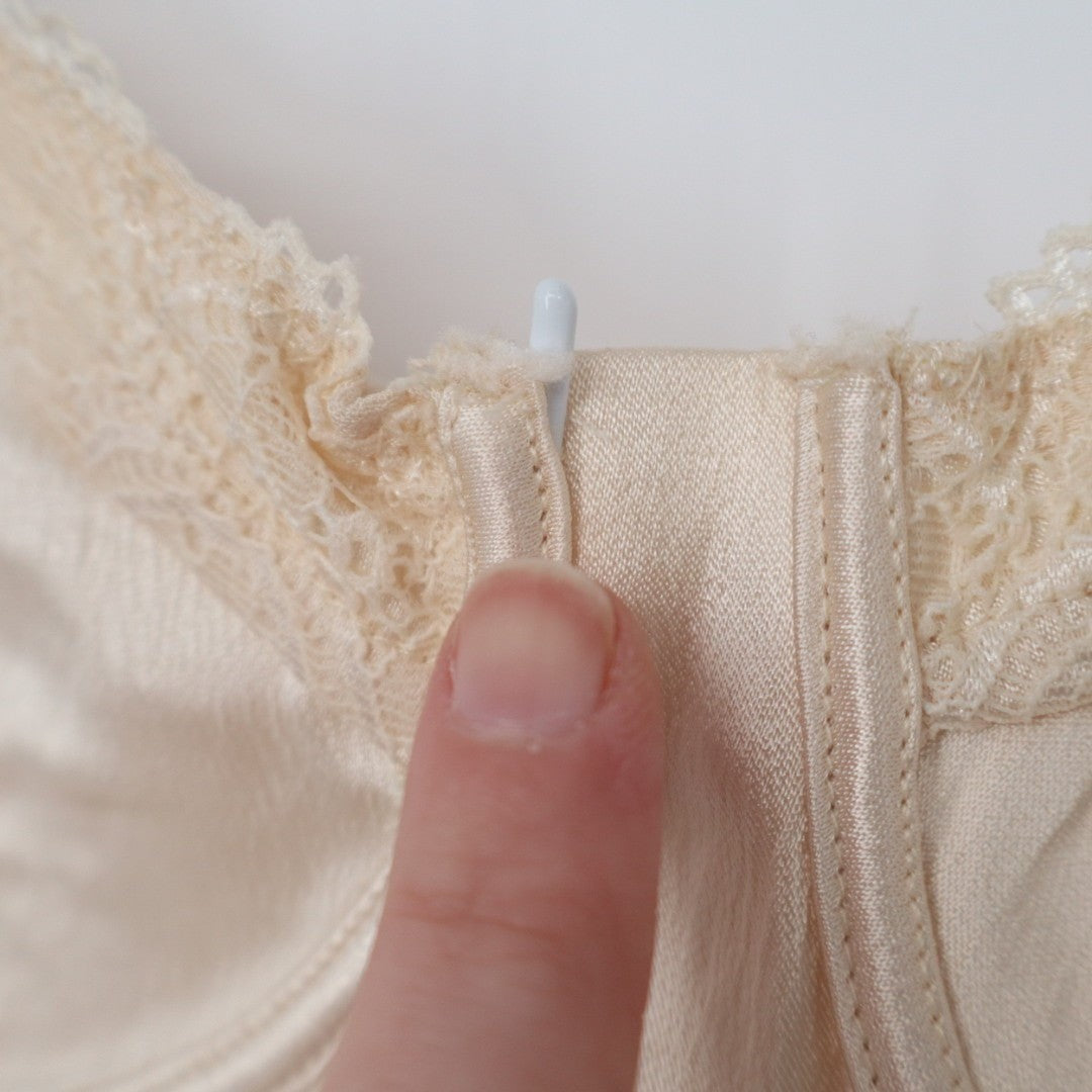 Zara Bodysuit Womens Small Cream Satin Stretch Underwire Side Zip Wide Strap