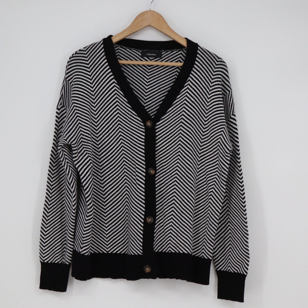 Dokotoo Womens Black White Chevron Zig Zag Cotton Button Front Cardigan Size L