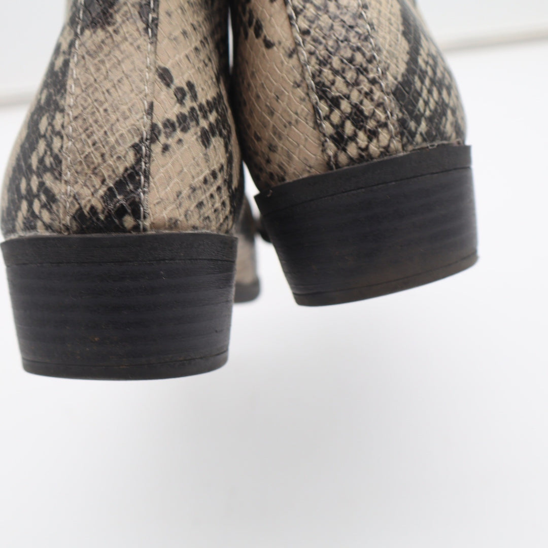 SO Hannosnake Womens Ankle Booties Faux Snakeskin Grey Cream Size 10