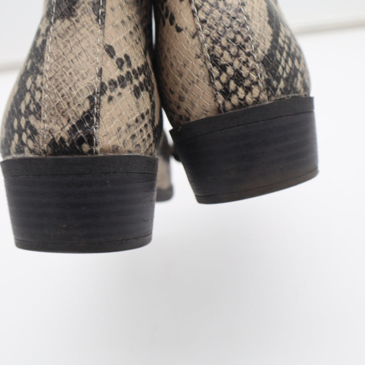 SO Hannosnake Womens Ankle Booties Faux Snakeskin Grey Cream Size 10