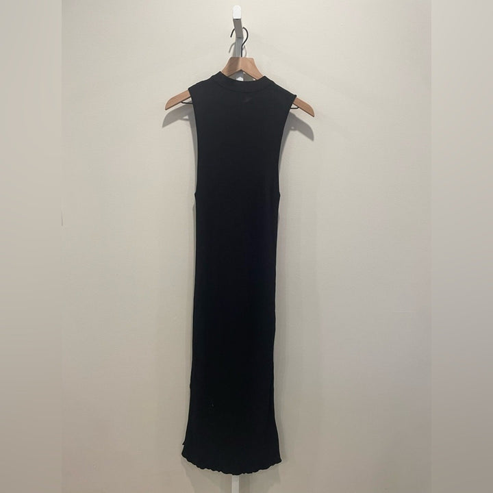 Cupcakes and Cashmere Leola Dress Size M