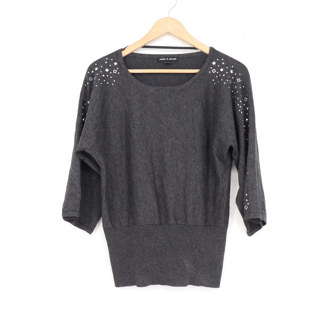 Cable & Gauge Charcoal Gray Studded Shoulder 3/4 Sleeve Knit Top Size M