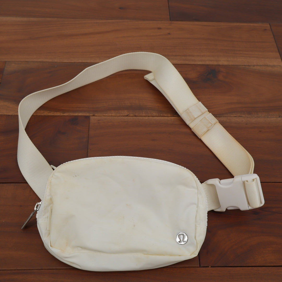 Lululemon Everywhere Belt Bag White Adjustable Strap Fanny Pack Bag