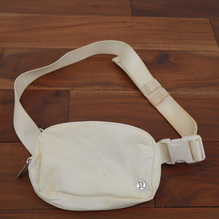 Lululemon Everywhere Belt Bag White Adjustable Strap Fanny Pack Bag