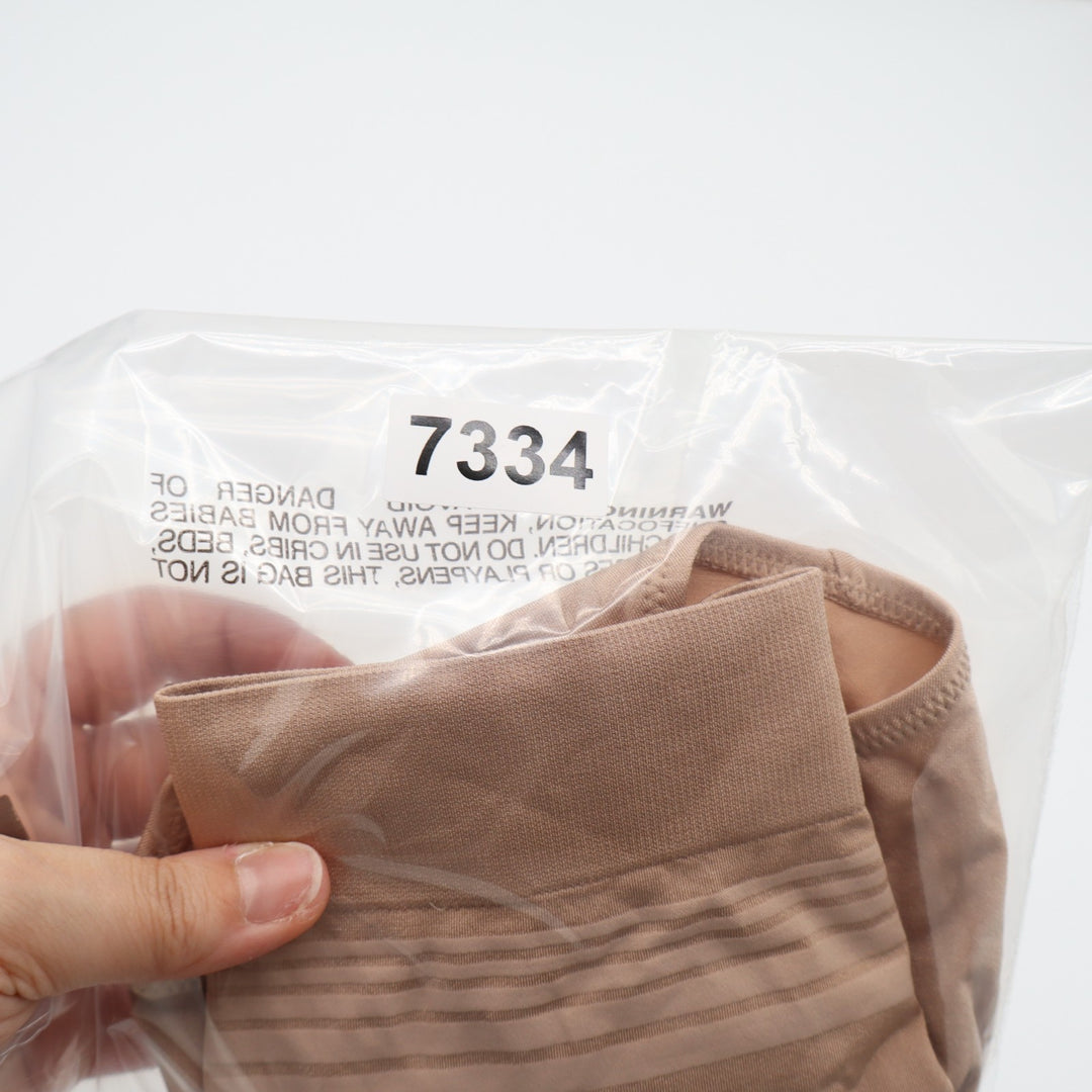 Warners No Pinching No Problems Seamless Brief Panty Womens XL Toasted Almond