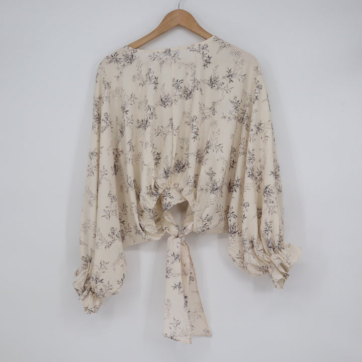 She + Sky SS7053 Acer Floral Tie Front Balloon Sleeve Top Cream Large NWT