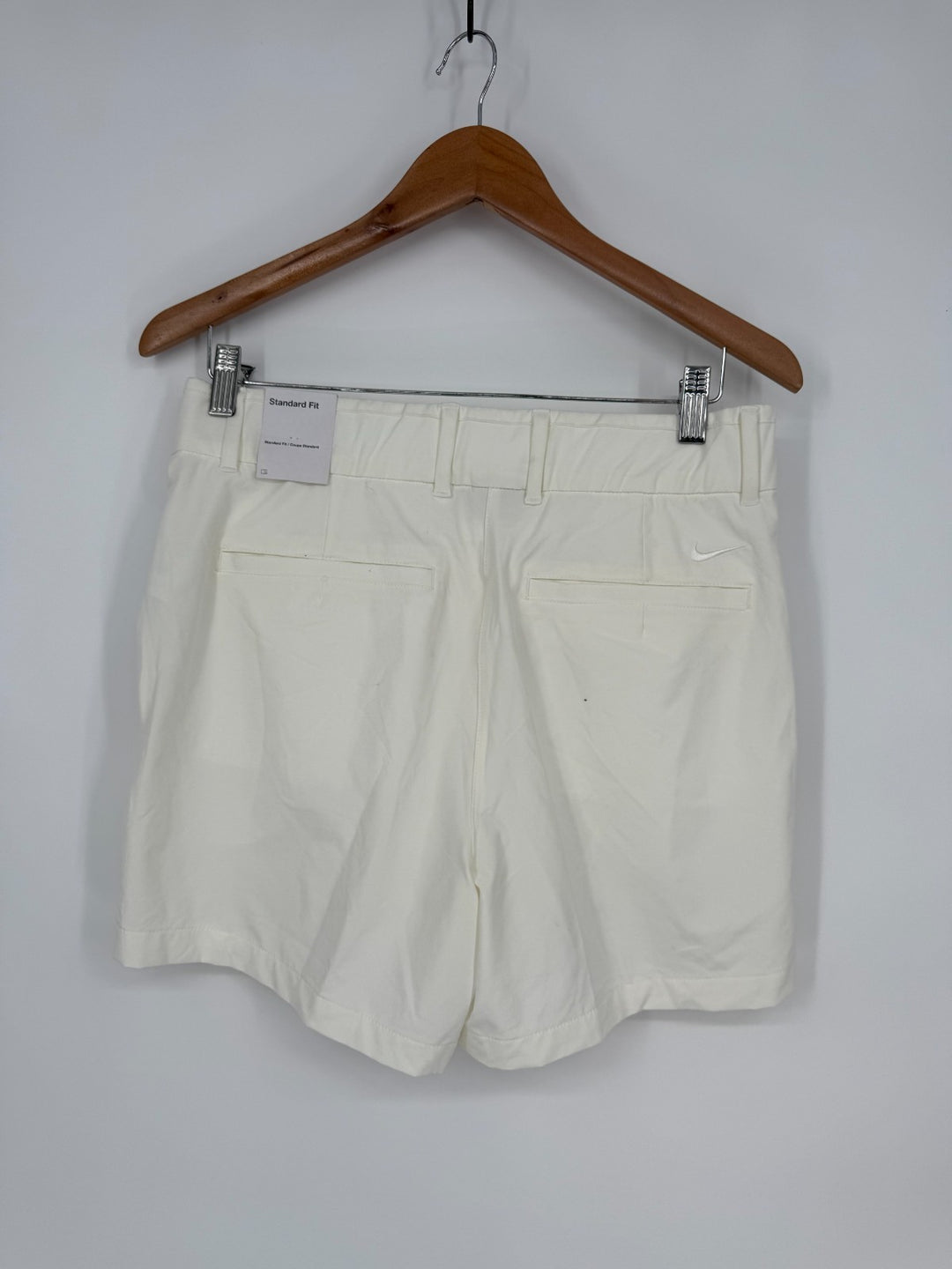 Nike Dri Fit Victory Golf Chino Shorts Womens Medium White Standard Fit Logo