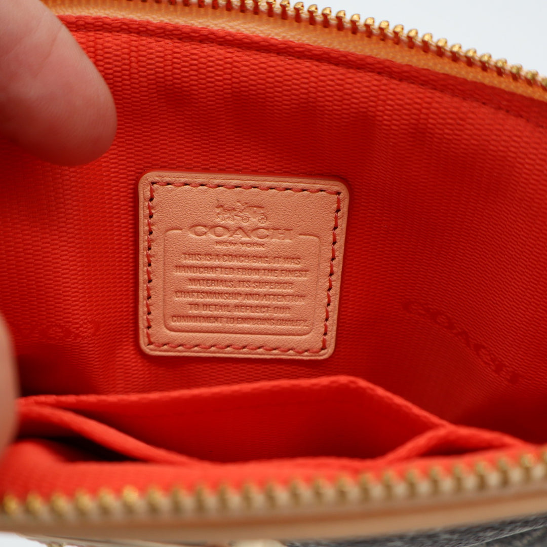 Coach Corner Zip Womens Brown Signature Canvas Inner Pockets Wristlet Wallet