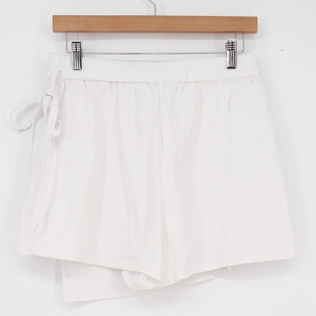 Francesca's White Cotton Wrap Skort Side Tie Shorts Womens Medium