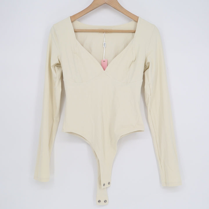 Qinsen Womens Cream Long Sleeve V-Neck Bodysuit Size M