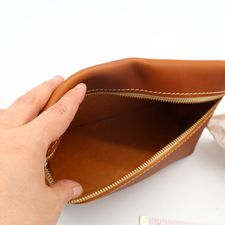 Womens Handbag Brown Honey Cognac Leather Sturdy Zipper Makeup Bag