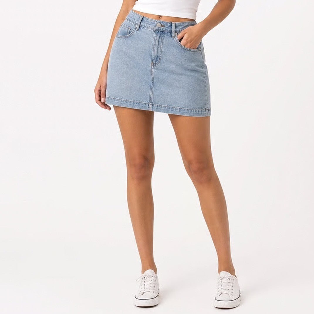 Talbots Denim Mini Skirt Size 12 Light Blue Amalfi Wash Stretch Cotton Blend