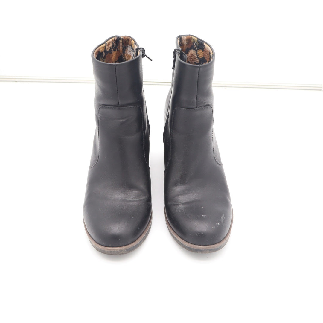 Journee Collection Black Faux Leather Ankle Boots Block Heel Side Zip Size 8.5M