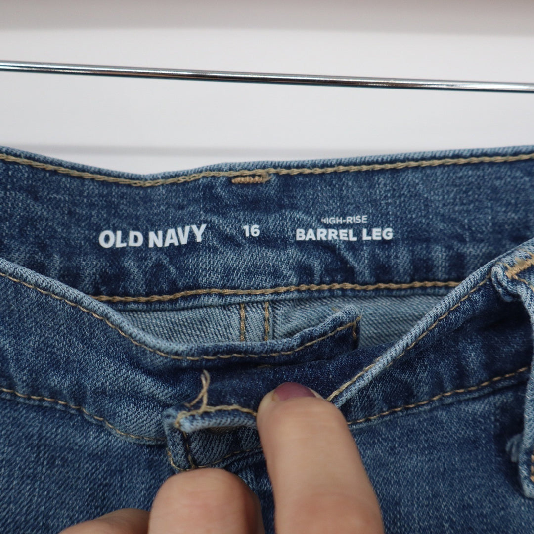 Old Navy Womens High Rise Barrel Leg Jeans Medium Wash Blue Size 16 Curved Leg