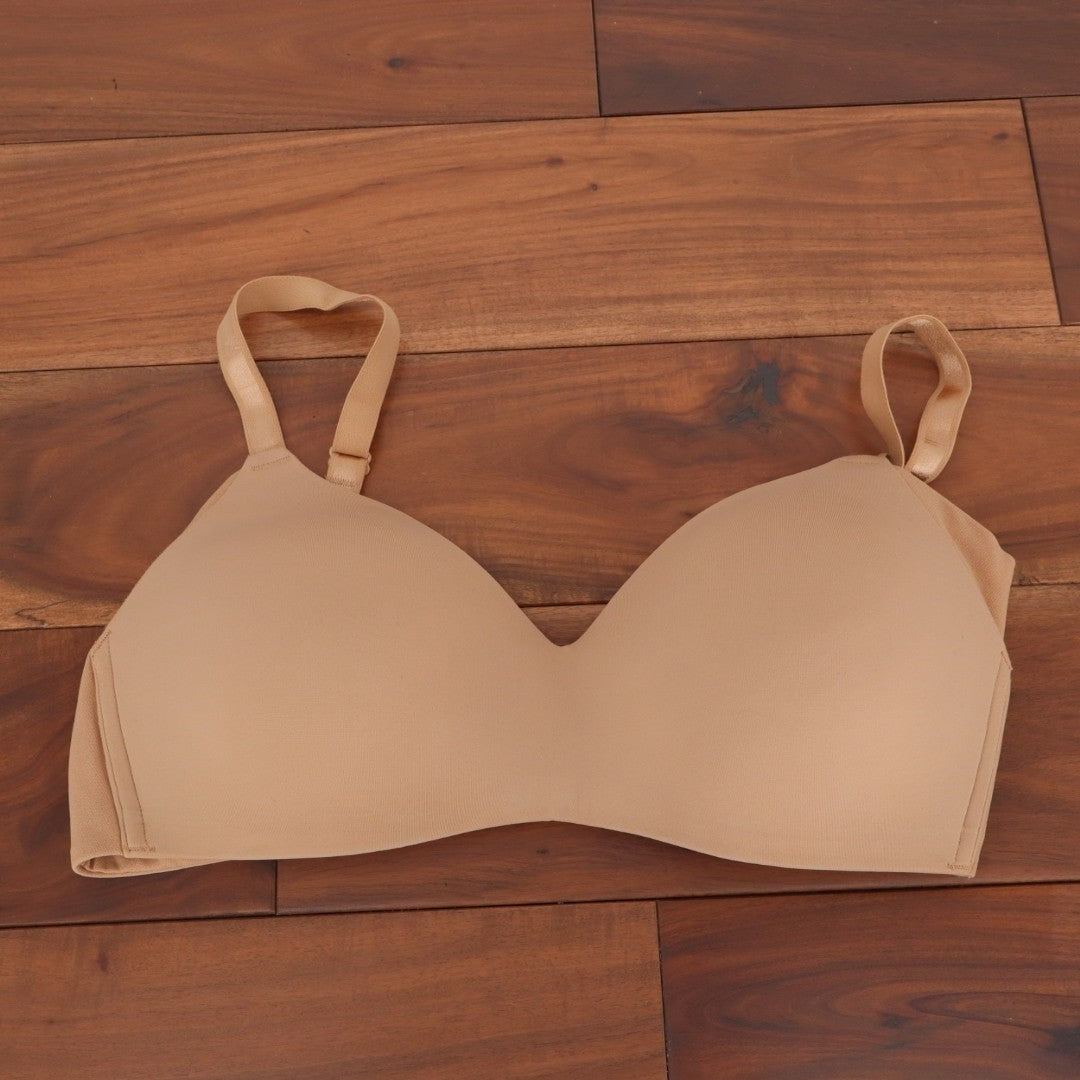 Warners No Side Effects Underarm Smoothing Bra Womens 36D Nude Wireless Padded