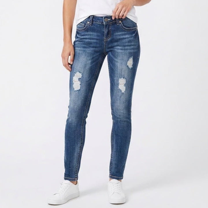 Amethyst Womens Distressed Skinny Jeans Blue Medium Wash Low Rise Size 3